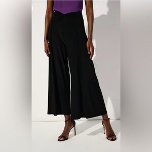 NWT Joseph Ribkoff Silky Knit Culotte Pants lend an airy feel to the glamorous.